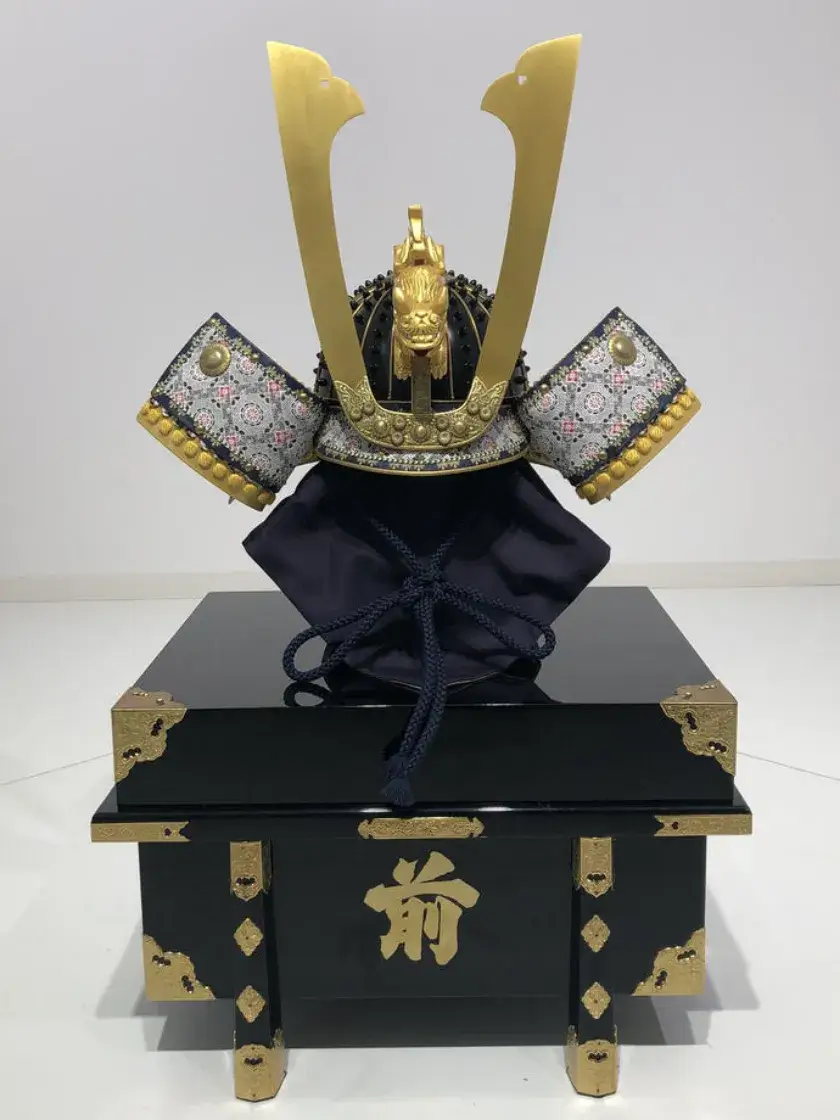 Special commemorative model(helmet)